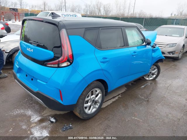 KNDJ23AU0R7233351 KIA SOUL S