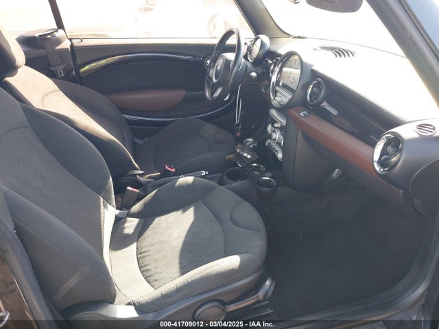 2010 MINI COOPER WMWMR3C50ATU97550 Photo 4