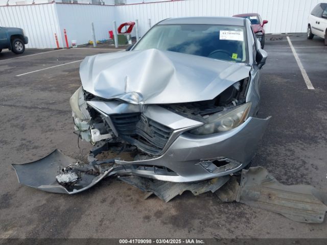 JM1BM1U71E1153899 Mazda Mazda3 I Sport