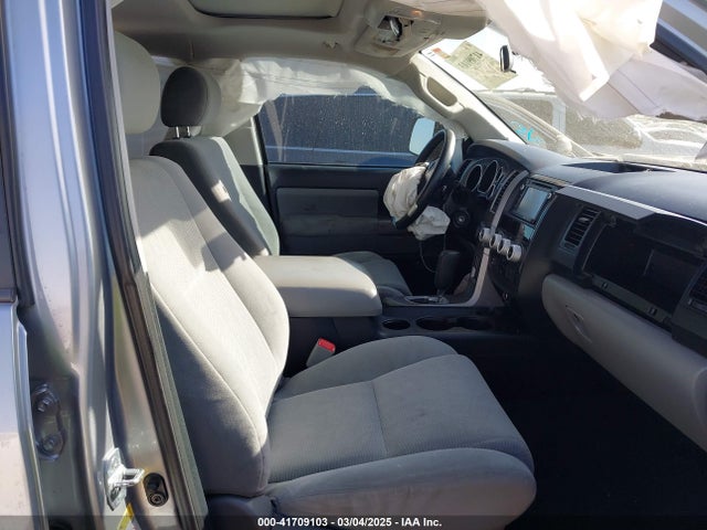 5TDZY5G1XFS055928 Toyota Sequoia Sr5 5.7l V8
