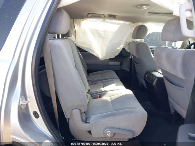 5TDZY5G1XFS055928 Toyota Sequoia Sr5 5.7l V8