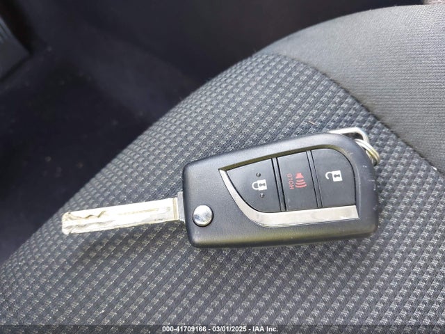 Toyota RAV4 LE 2024 2T3H1RFV8RC275262 Image 11