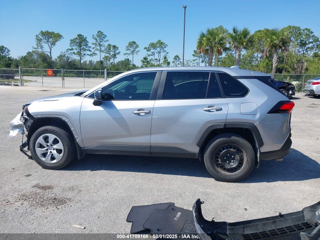 Toyota RAV4 LE 2024 2T3H1RFV8RC275262 Image 14