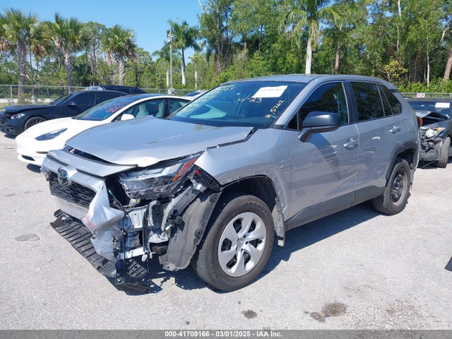 Toyota RAV4 LE 2024 2T3H1RFV8RC275262 Image 2