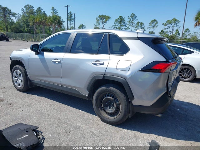 Toyota RAV4 LE 2024 2T3H1RFV8RC275262 Image 3