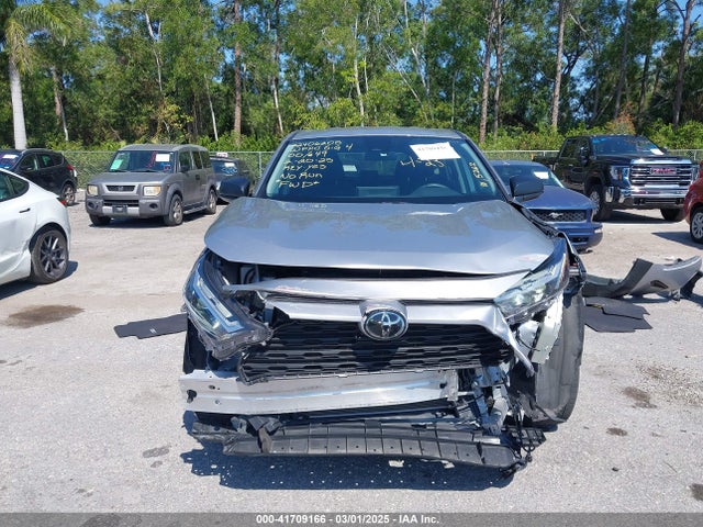 Toyota RAV4 LE 2024 2T3H1RFV8RC275262 Image 6