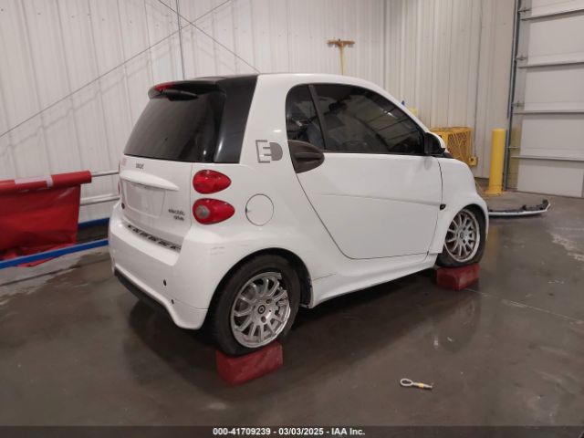 WMEEJ9AA1EK729572 Smart FORTWO ELECTRIC DRIVE