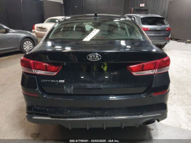 5XXGT4L38KG307792 KIA Optima Lx