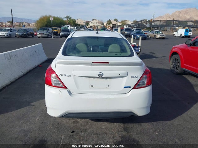 3N1CN7AP3FL943064 Nissan Versa 1.6 Sv