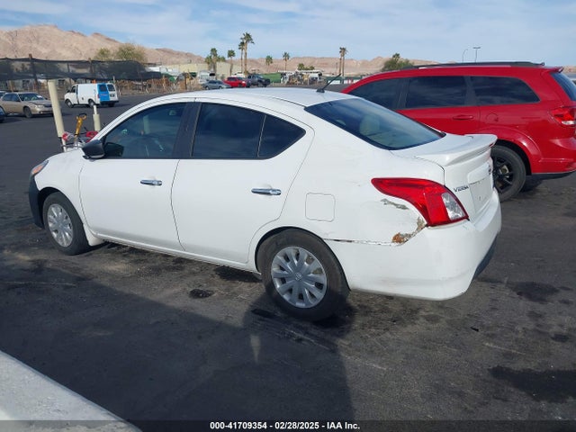 3N1CN7AP3FL943064 Nissan Versa 1.6 Sv