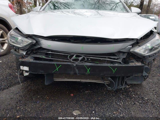 5NPD84LF4JH387979 Hyundai Elantra Value Edition