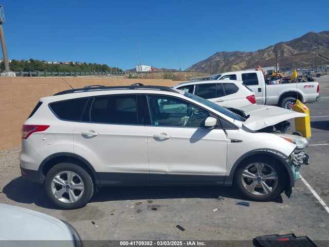 1FMCU9GX5EUB53378 Ford 2014