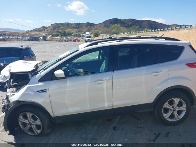 1FMCU9GX5EUB53378 Ford 2014