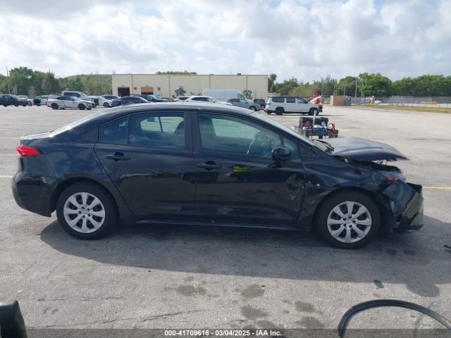 5YFEPMAE6NP348613 Toyota COROLLA LE