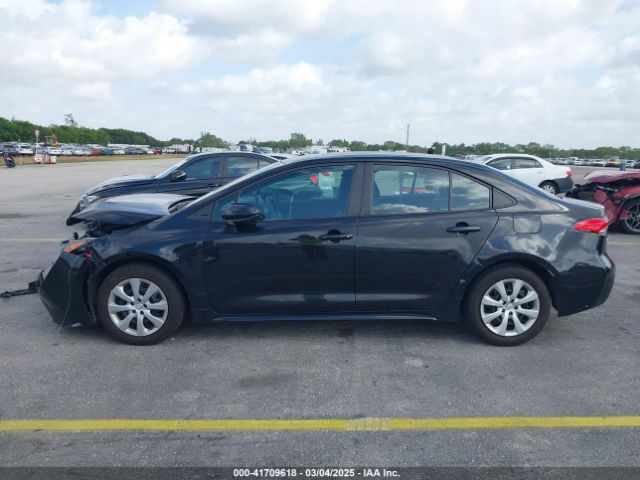 5YFEPMAE6NP348613 Toyota COROLLA LE