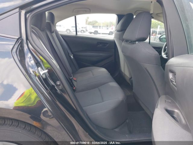 5YFEPMAE6NP348613 Toyota COROLLA LE