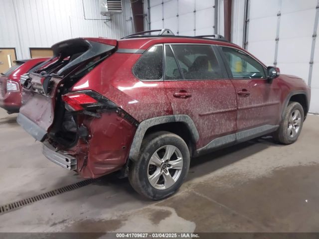 2T3P1RFV3MW242818 Toyota Rav4 Xle