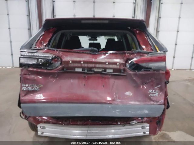 2T3P1RFV3MW242818 Toyota Rav4 Xle
