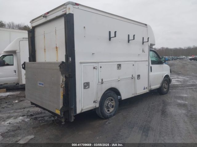 2017 GMC SAVANA CUTAWAY 1GD07RFG8H1334024 Photo 3