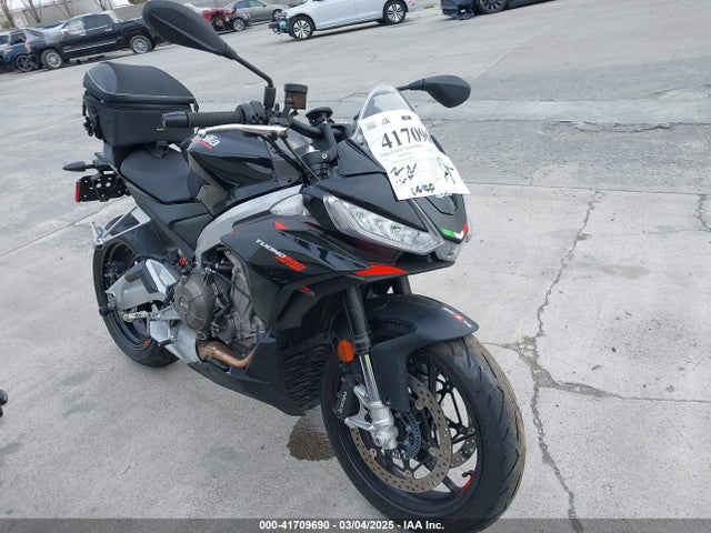 2022 APRILIA TUONO ZD4KSUM05NS000287