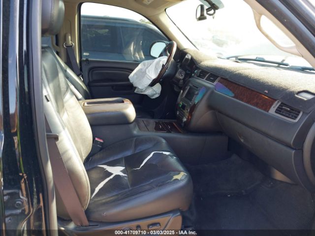 2011 GMC YUKON XL 1500 1GKS2MEFXBR293920 Photo 4