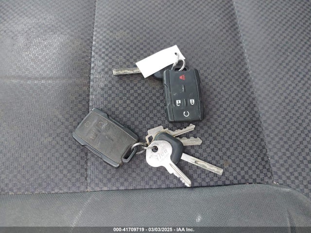 1GCVKREC1HZ103328 Chevrolet Silverado 1500 1lt