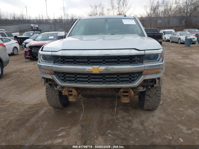 1GCVKREC1HZ103328 Chevrolet Silverado 1500 1lt