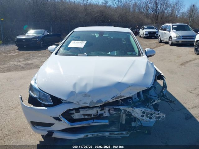 1G1BC5SM4H7165610 Chevrolet Cruze Ls Auto