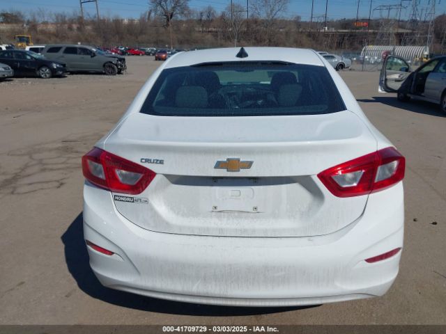 1G1BC5SM4H7165610 Chevrolet Cruze Ls Auto