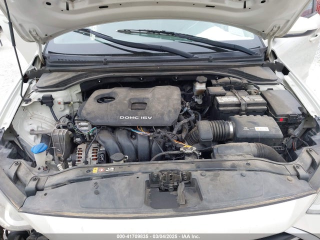 KMHD74LF9HU110078 Hyundai ELANTRA SE