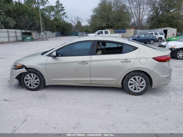 KMHD74LF9HU110078 Hyundai ELANTRA SE