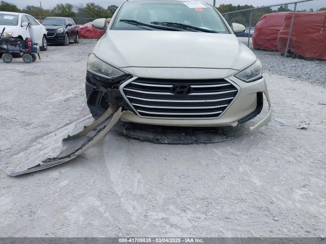 KMHD74LF9HU110078 Hyundai ELANTRA SE
