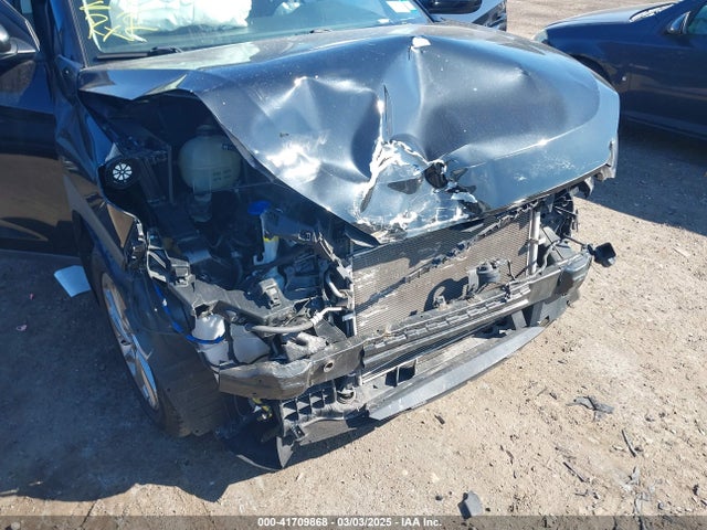 KM8J3CA46HU554786 Hyundai TUCSON SE