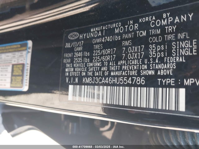 KM8J3CA46HU554786 Hyundai TUCSON SE