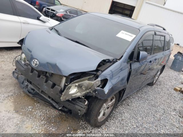 5TDKK3DC7FS579941 Toyota Sienna Le 8 Passenger