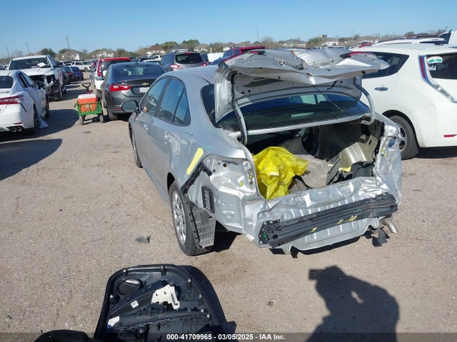 5YFEPMAEXMP158215 Toyota COROLLA LE