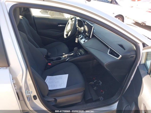 5YFEPMAEXMP158215 Toyota COROLLA LE