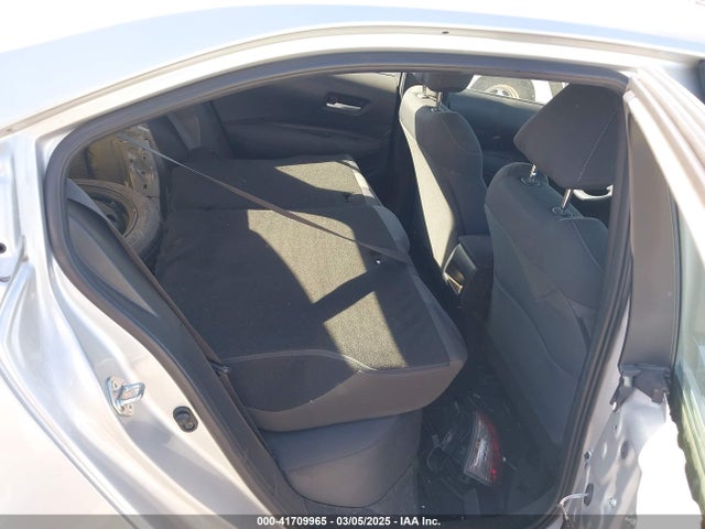 5YFEPMAEXMP158215 Toyota COROLLA LE