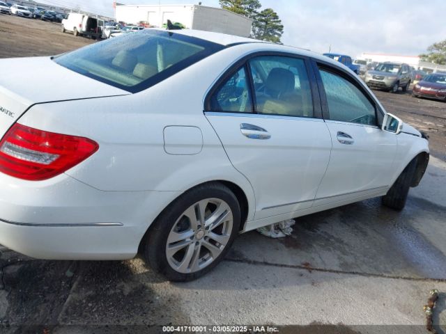 WDDGF8AB5EA910262 Mercedes-Benz C 300 Luxury 4matic/sport 4matic