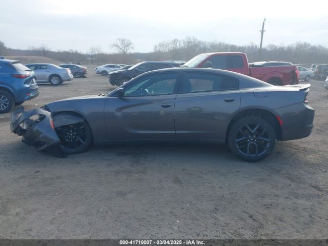 2C3CDXBG8KH668202 Dodge Charger Sxt Rwd