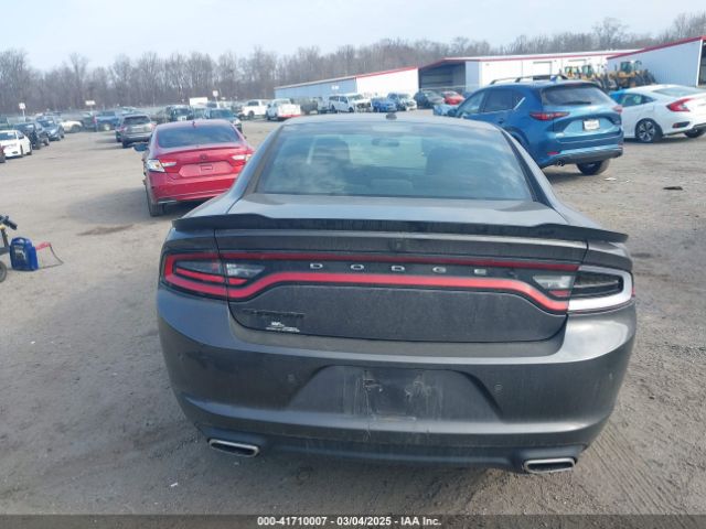 2C3CDXBG8KH668202 Dodge Charger Sxt Rwd