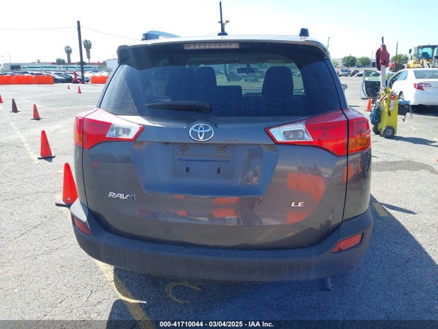 Toyota RAV4 LE 2014 JTMZFREV9EJ010770 Image 16