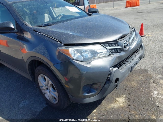 Toyota RAV4 LE 2014 JTMZFREV9EJ010770 Image 6