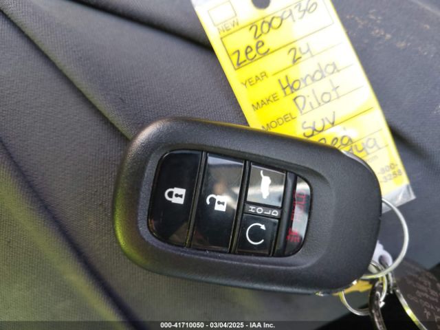 5FNYG2H79RB004011 Honda Pilot Touring