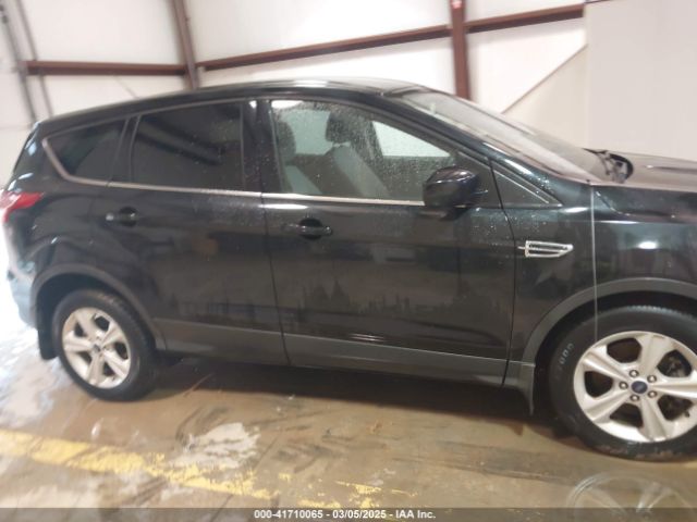 1FMCU9GX6EUB69007 Ford ESCAPE SE