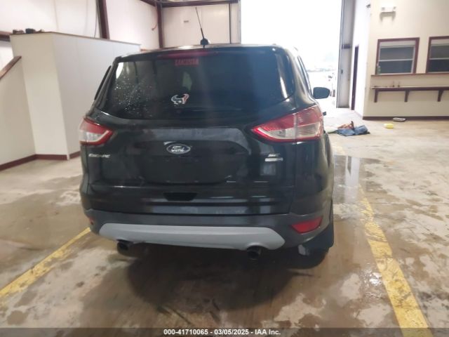 1FMCU9GX6EUB69007 Ford ESCAPE SE