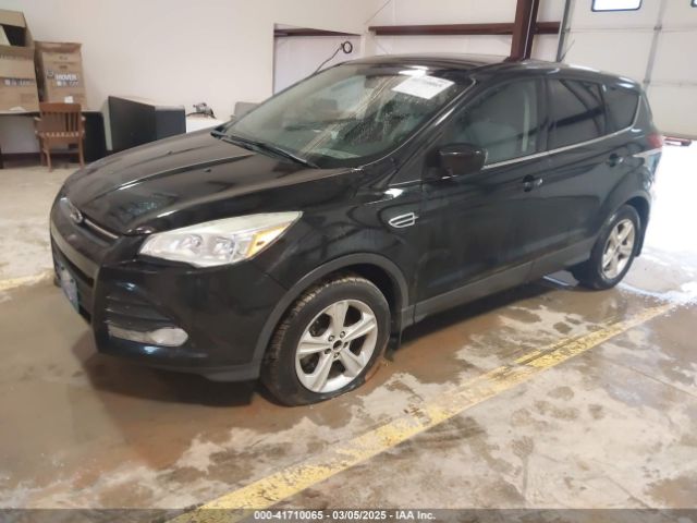 1FMCU9GX6EUB69007 Ford ESCAPE SE