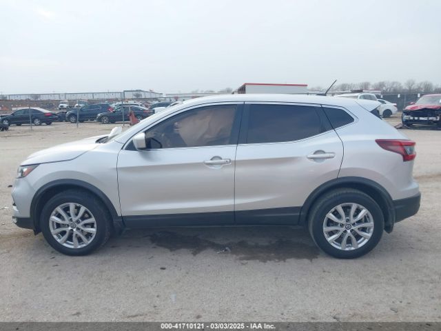 JN1BJ1CV7LW541828 Nissan Rogue Sport S Fwd Xtronic Cvt