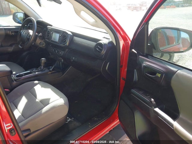 5TFAX5GN9JX131192 Toyota Tacoma Sr