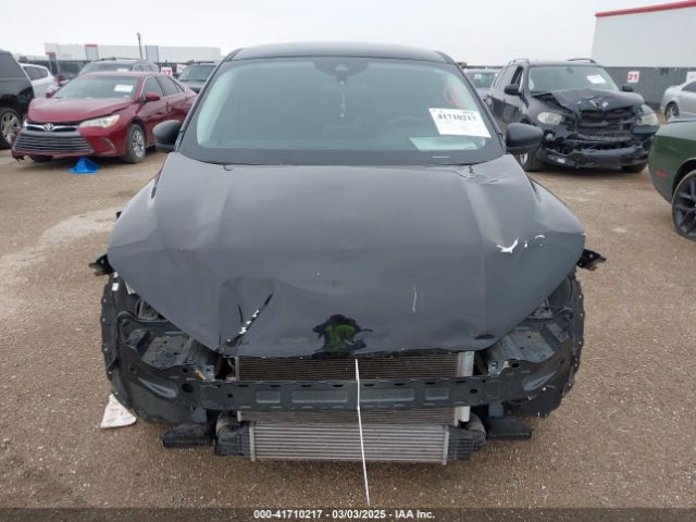 1FMCU0GNXPUB08613 Ford Escape Active